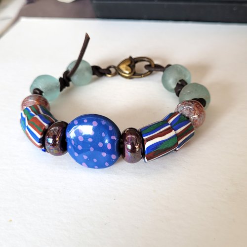 Rêves ensorceleurs avec ce bracelet ethnique, perles kazuri, .... "echos du kenya"