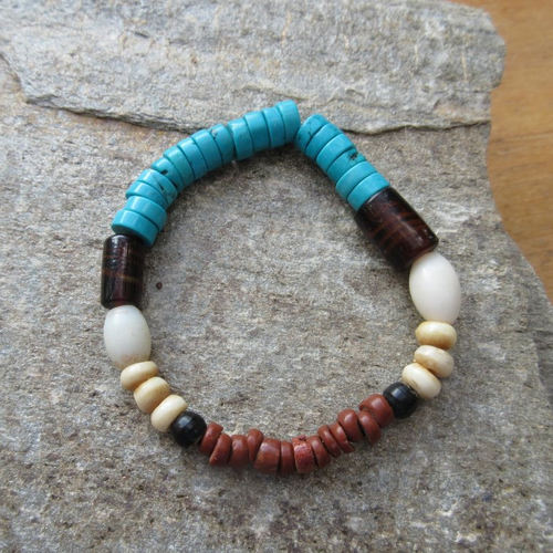 L'instant turquoise .... : un bracelet boho chic rustique avec perles rares en verre coquilles de tortue du mali  
