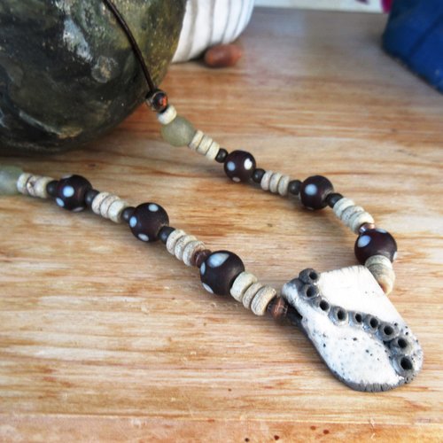 Terres de contrastes ... !!!! : un collier unisexe, ethnique tribal  avec céramique artisanale et perles du tibet