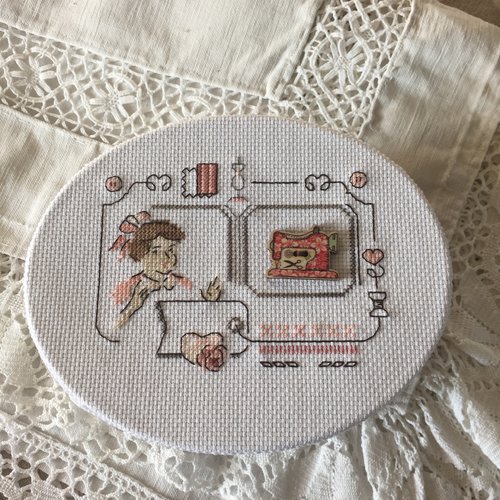 Jolie boîte de couture 