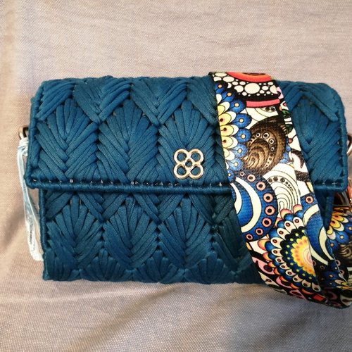 Sac tissé à la main bandoulière réglable