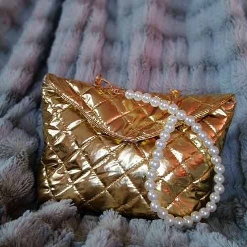 Pochette de soirée doré matelassé