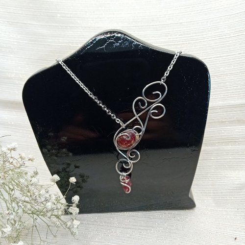 Bijoux entrelacs rougeoyant unique, collier acier inoxydable, bijoux femme idéal pour un cadeau