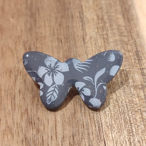 Broche papillon