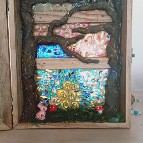 Cabinet de curiosité lumineux