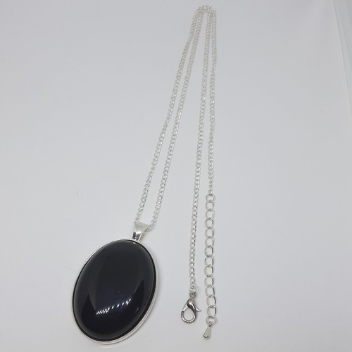 Collier sautoir argenté pendentif onyx noir