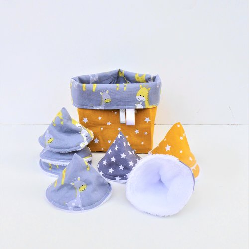 Tipis à pipi, cônes à pipi et panier assorti, girafes