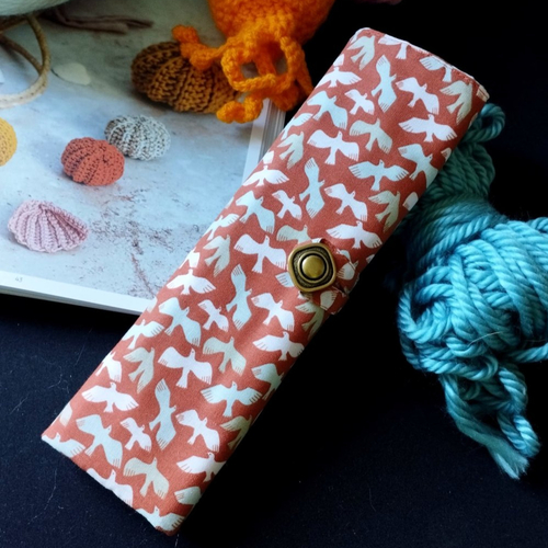 Étui à crochets