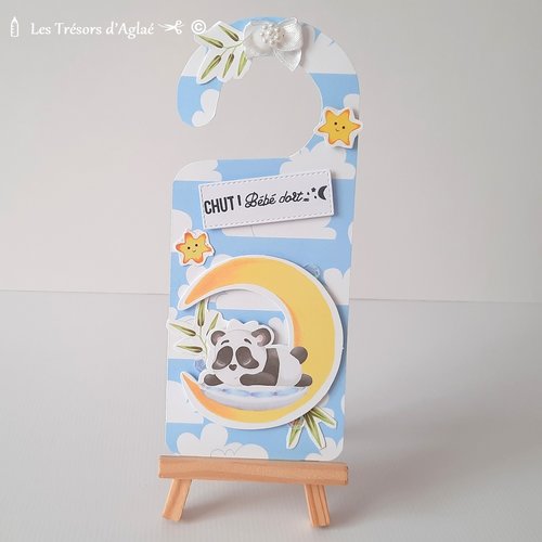 Message De Porte Chut Bebe Dort Theme Mon Joli Panda Dans Les Nuages Un Grand Marche