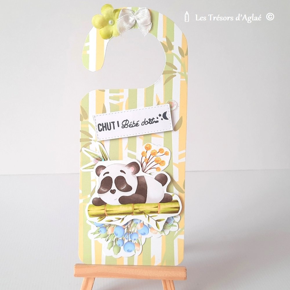 Message De Porte Chut Bebe Dort Theme Mon Joli Panda Et Les Bambous Un Grand Marche