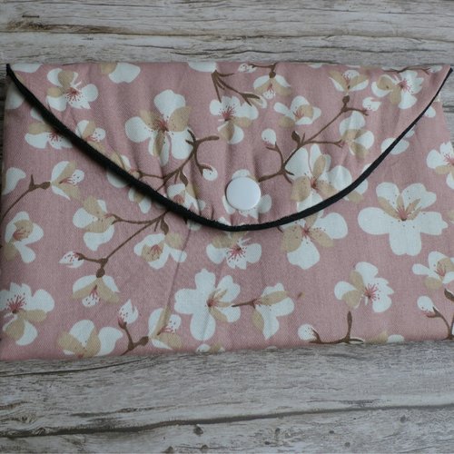 Pochette fleurie