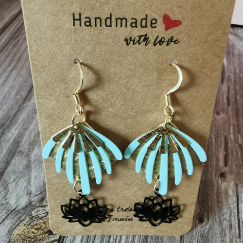 Boucles d'oreilles nature/fleur de lotus turquoise et noire