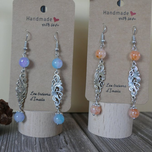 Boucles d'oreilles pendantes orange et bleu