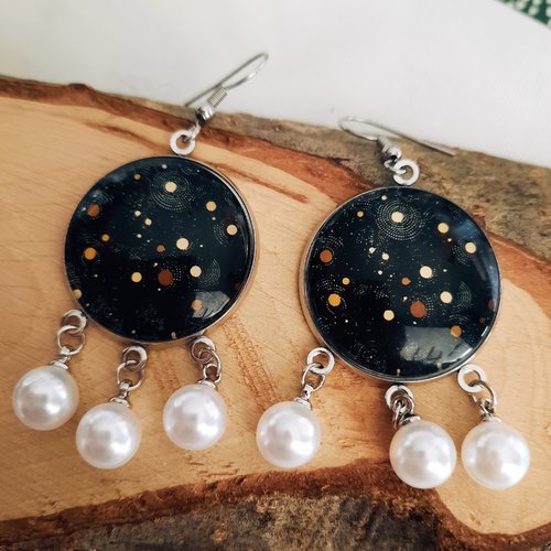 Boucles d'oreilles avec perles et cabochon