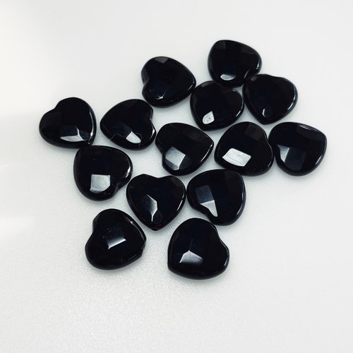 Onyx cœur 14 mm à facettes.