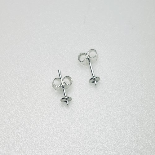 Clous d’oreilles coupelle 4 mm avec tige.