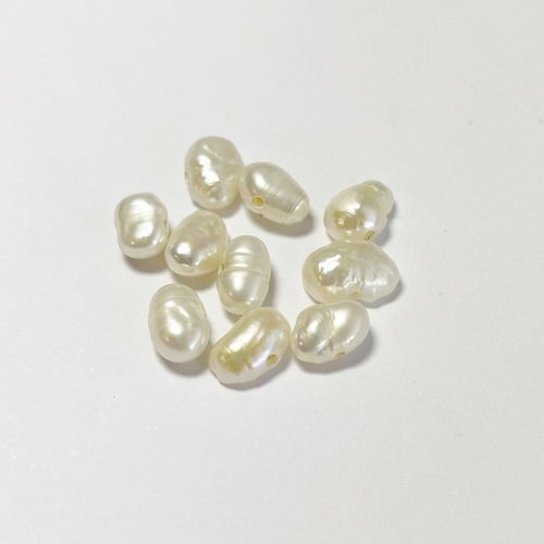 Lot de 10 perles de culture – forme ovale irrégulière – perçage transversal – 7 mm