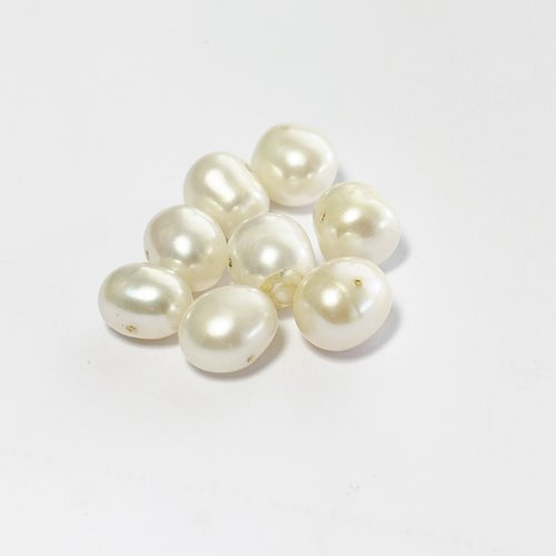 Lot de 8 perles de culture ovales arrondies – 7,5 x 9 mm – trou transversal