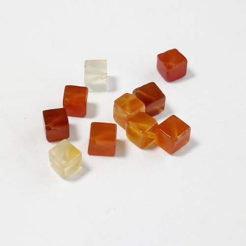 Lot de 10 perles – agate naturelle cube orangé 4 mm - 2
