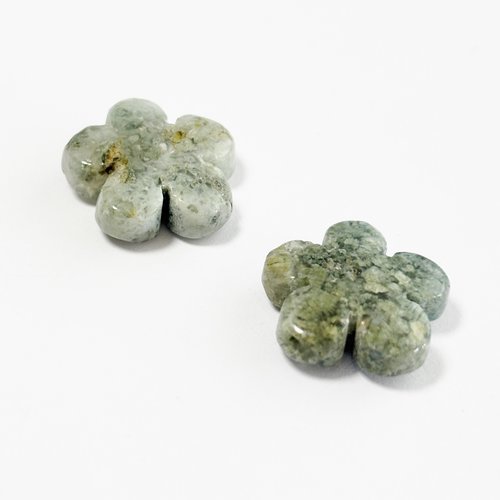 Lot de 2 perles fleurs en jaspe crocodile – 15 mm