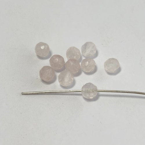 Lot de 10 perles en quartz rose facetté – 4 mm