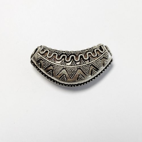 Perle en argent massif 925 – lune 38 mm – décor ethnique finement ciselé
