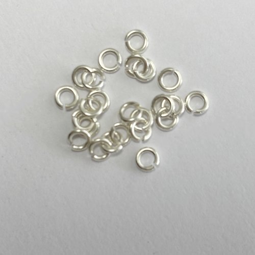 1 gramme anneaux argent 925, environ 21 anneaux, diamètre 3,6 mm