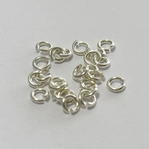 1 gr d'anneaux d'argent fil 0,75 mm – ø ext. 3,6 mm – argent 925 – lot 1 g (≈ 21 pcs)