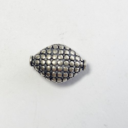 1 perle en argent 925 navette bombée décor pointillé – 17 mm