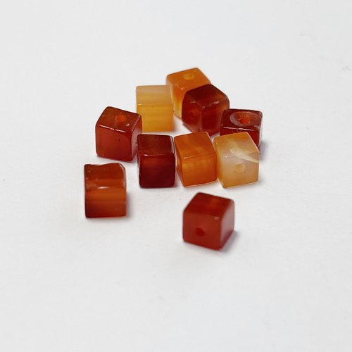 10 perles en agate naturelle cube 4 mm, perçage face à face, trou 0,8 mm
