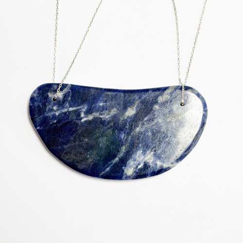 Perle galette en sodalite naturelle – 72 x 37 mm – pièce centrale