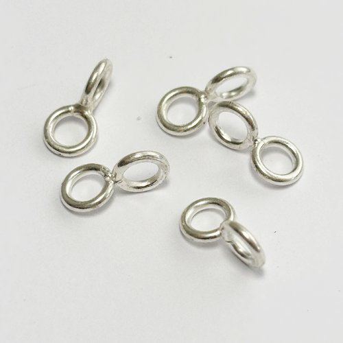 Lot de 5 anneaux en 8 contrariés en argent 925 – 5 mm