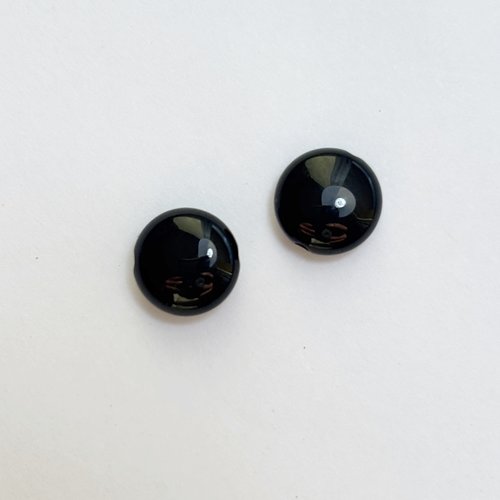 2 perles en onyx noir naturel - forme disque bombé 8 mm