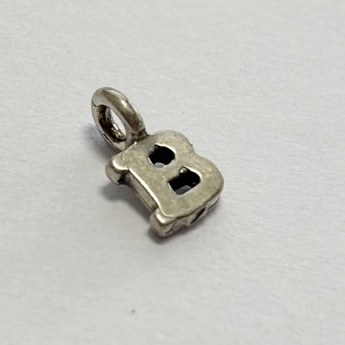 Pampille lettre b en argent 925 poinçonnée - 8 mm