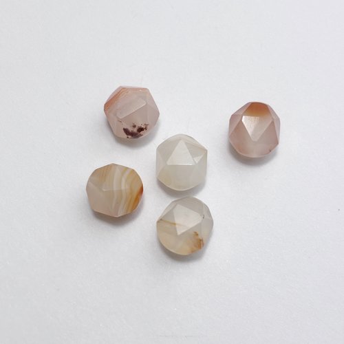 5 perles en agate naturelle 10 mm facettées, tons crème champagne