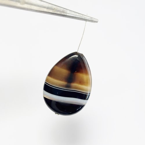 Perle agate rubanée noire, larme 30 mm, 22 mm, trou 0,6 à 0,7 mm