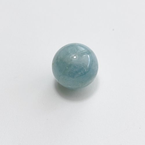 Aigue-marine laiteuse 16 mm, perle unique, bleu doux naturel