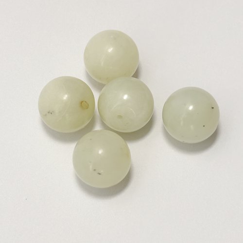 5 perles en jade clair opaque 10 mm rondes vert pâle naturel