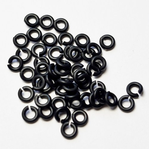 Lot de 50 anneaux noirs en laiton plaqué 4 mm pour créations bijoux