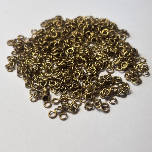20 g d’anneaux ouverts de jonction en laiton 3,5 mm, fil 0,7 mm, environ 700 anneaux