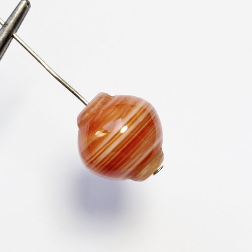 Perle agate naturelle opaque toupie orange rubanée 15,5 mm