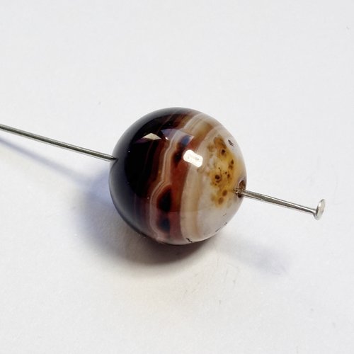 Perle agate noire rubanée 16 mm, ronde et marbrée