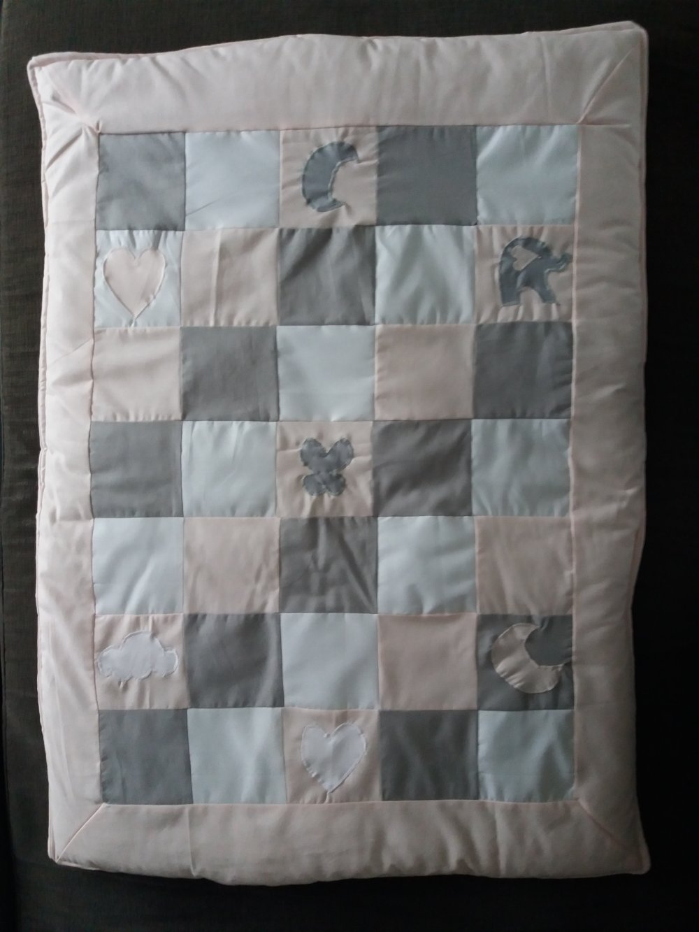 Tapis D Eveil Couverture Bebe Rose Patchwork Papillon Elephants Lune Nuage Poudre Gris Perle Un Grand Marche