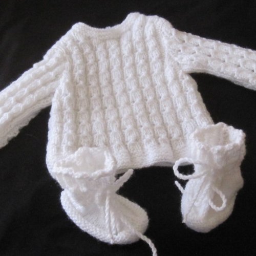 Ensemble brassière et chaussons blanc taille naissance