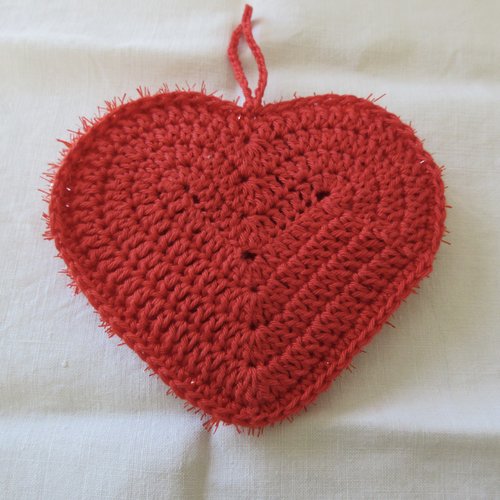 Eponge lavable ,durable,tawashi  en forme de coeur,rouge