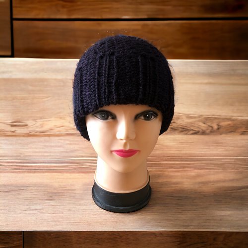 Bonnet au tricotin violet