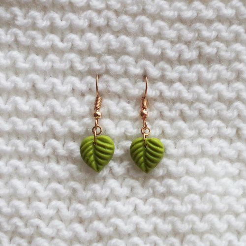 Boucles d'oreilles feuilles // crochet // vert