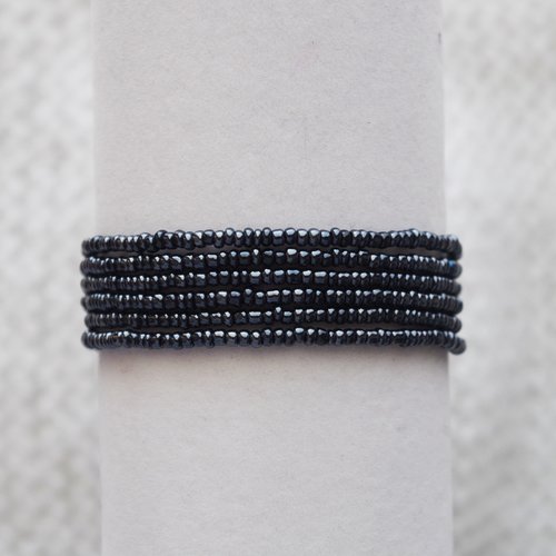 Bracelet en perles de rocaille // elastique // bleu marine