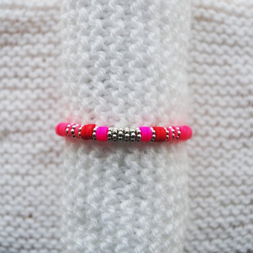Bracelet perles heishi // fushia -  rouge - rose fluo - argenté