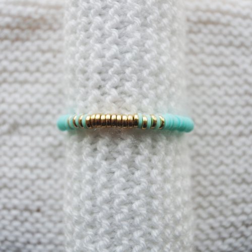 Bracelet perles heishi // bleu ciel - doré